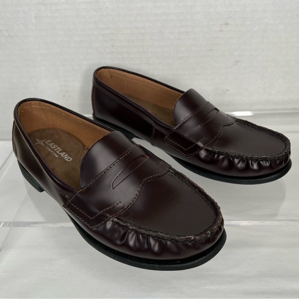 Eastland Classic II Penny Loafer, Burgundy, Women’s 9.5 Wide. NWOB